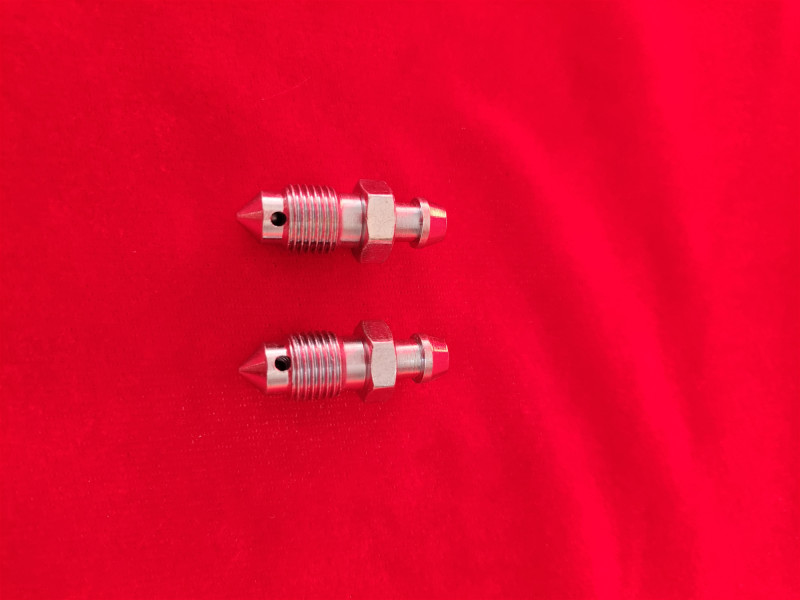 5-300-0039 Bleed screw