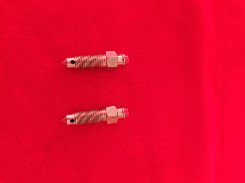 N40 Bleed screw